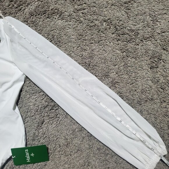 NWT Halara Puff SLeeve Square Neck Snap Bodysuit in White - XS - Picture 8 of 8